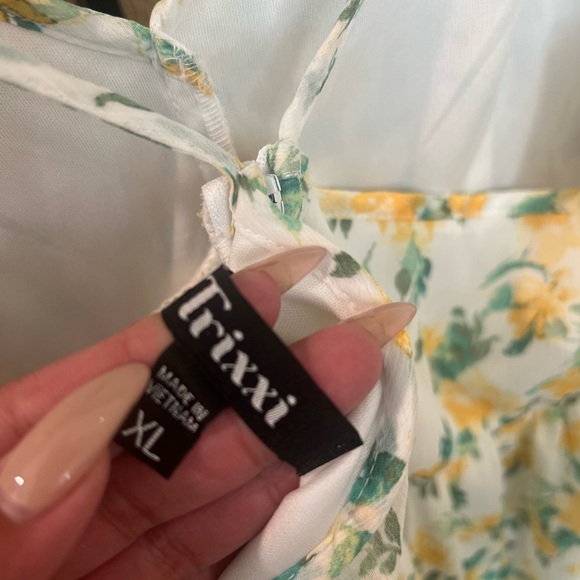 Trixxi Yellow and Green Floral Dress - Picture 4 of 4